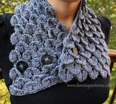 Crocodile Neckwarmer Scarf - Bonita Patterns