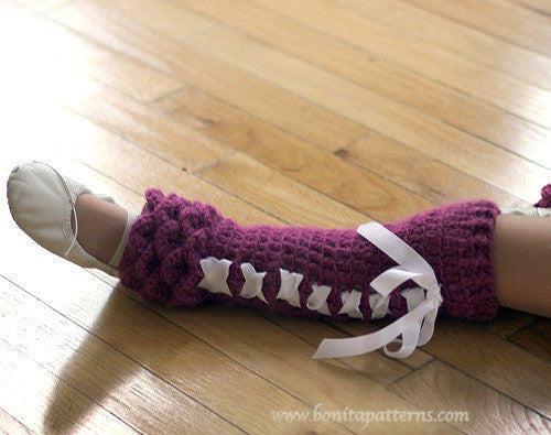 Crocodile Legwarmers (Kids) - Bonita Patterns