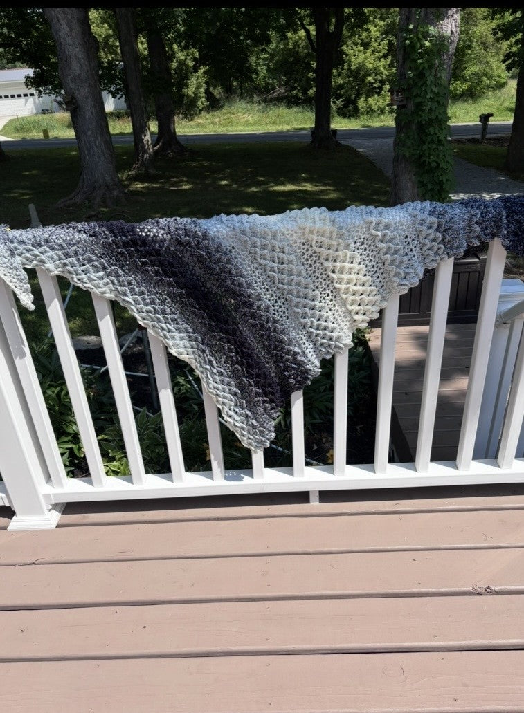 THE CROCODILE WING STYLE SHAWL