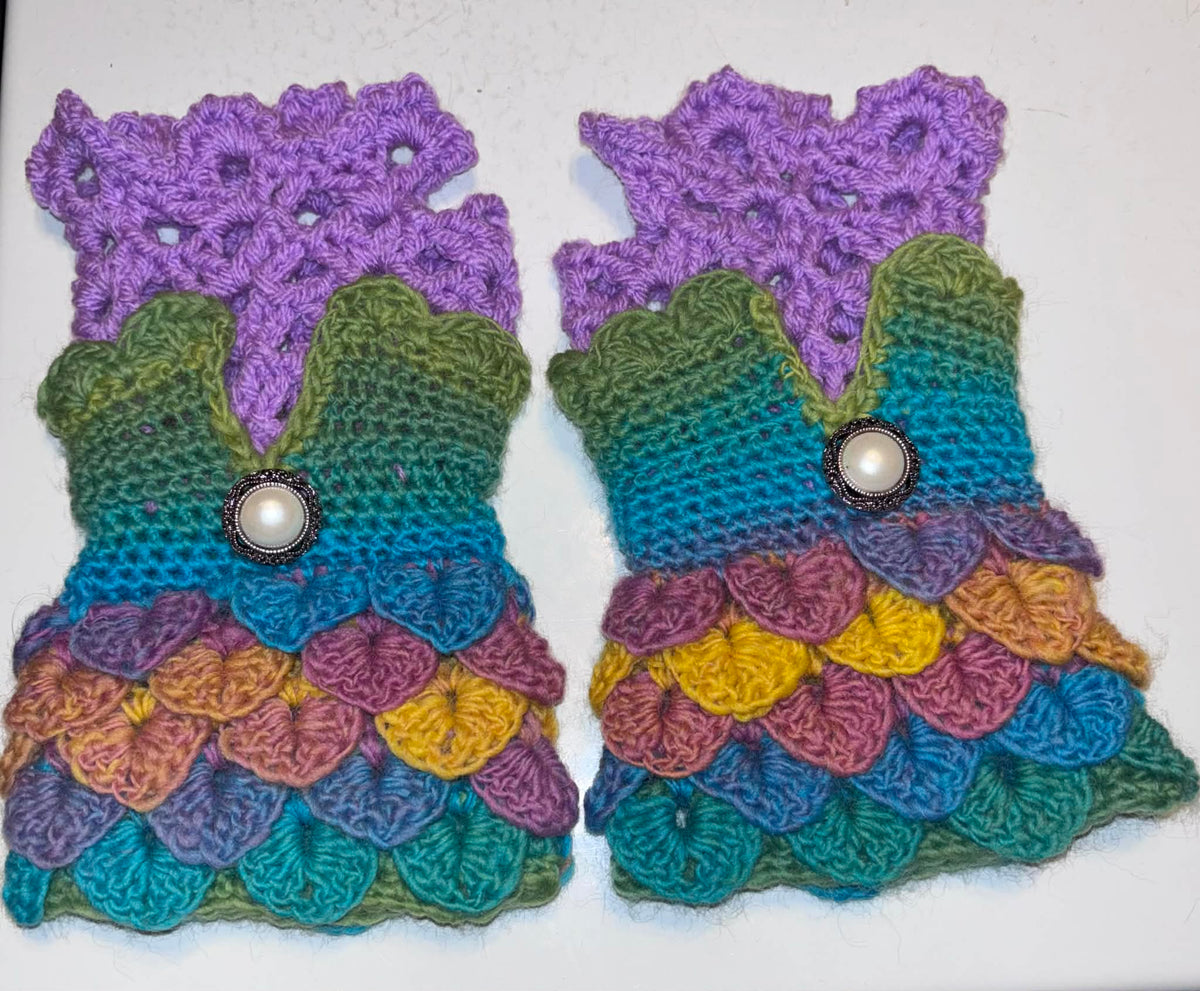 LILAC / ALPINE ASTER SHADOWS Crocodile Stitch Lacy Fingerless Gloves Kits - Bonita Patterns