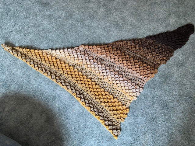 THE CROCODILE WING STYLE SHAWL