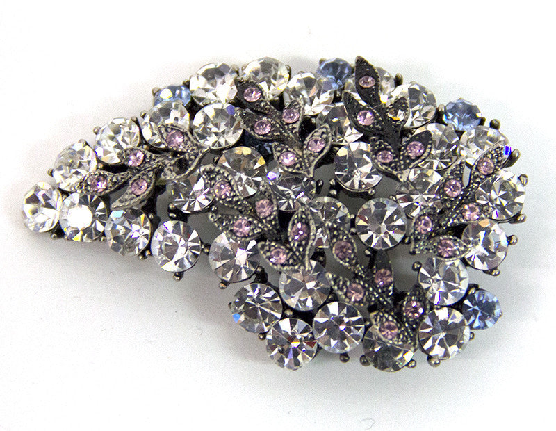 White and Purple Grapes Brooch - Bonita Patterns