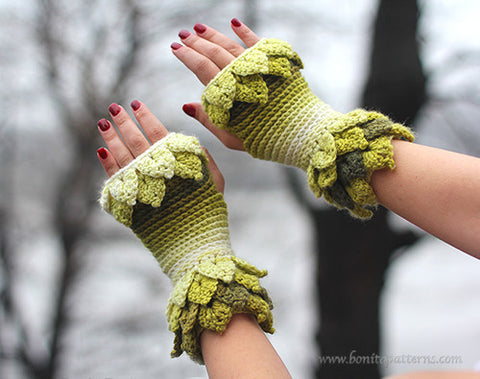 Leafy Fingerless Gloves - Bonita Patterns