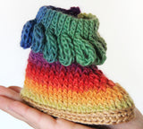 Knit-Look Braid Stitch Booties (Baby Sizes) - Bonita Patterns