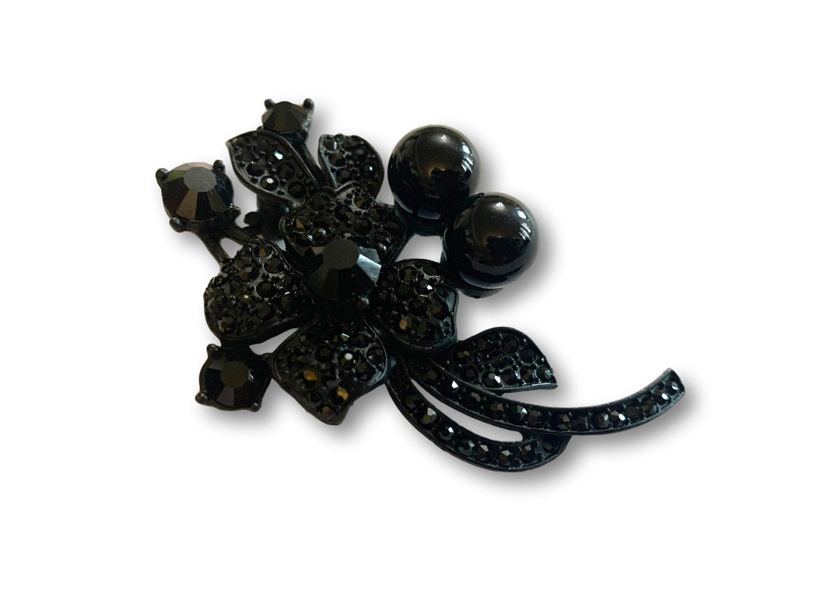 Blackberry Bunch Brooch - Bonita Patterns