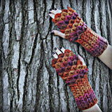 Crocodile Stitch Mini-Scale Gloves - Bonita Patterns